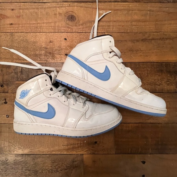 Nike Air Jordan’s - Size 6.5 - Picture 4 of 7